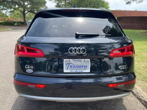 2018 Audi Q5 2.0T Premium Plus