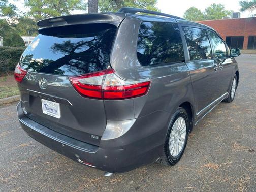 2015 Toyota Sienna XLE Premium