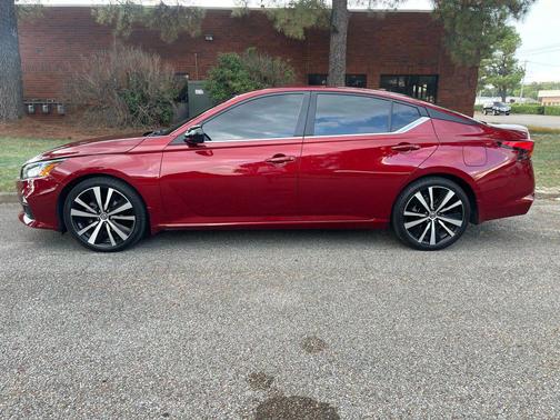 2019 Nissan Altima 2.5 SR