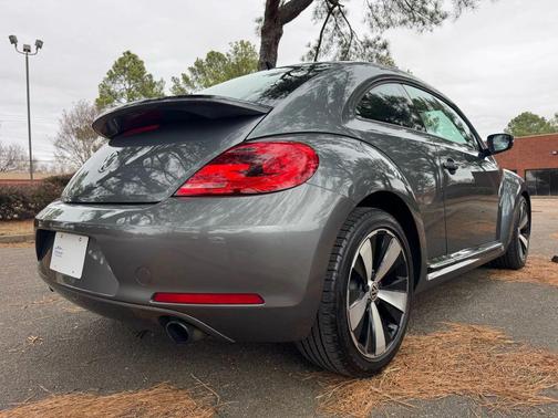 2012 Volkswagen Beetle 2.0T Turbo Launch Edition