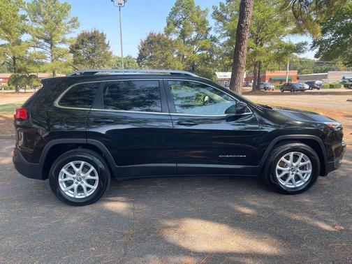 2015 Jeep Cherokee Sport