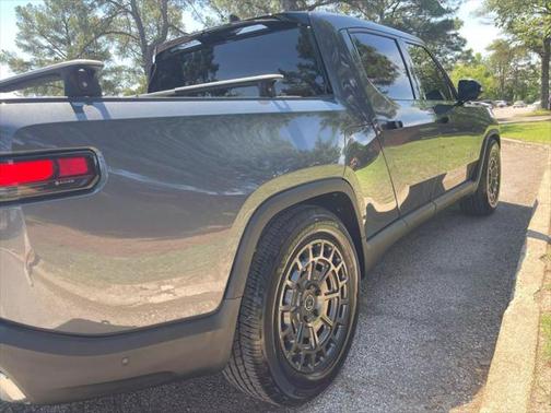 2023 Rivian R1T Adventure Pickup 4D 4 1/2 ft