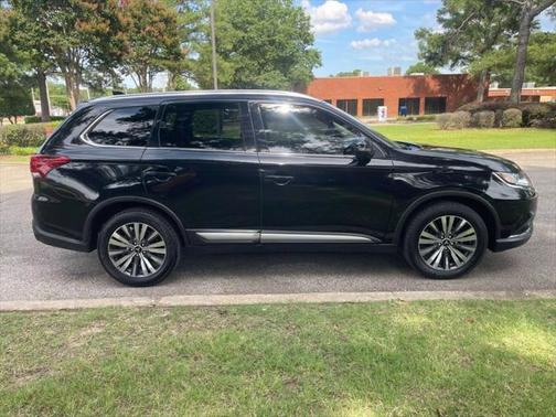 2020 Mitsubishi Outlander SP