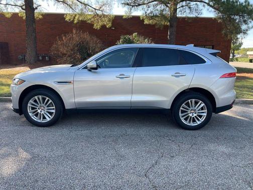 2017 Jaguar F-PACE 35t Prestige