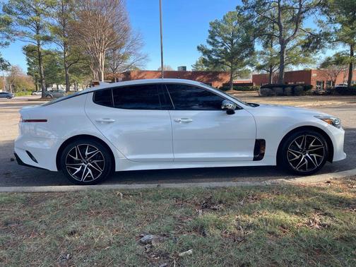 2022 Kia Stinger GT-Line