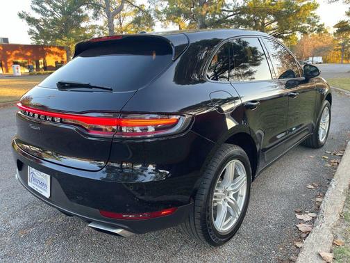 2020 Porsche Macan Sport Utility 4D