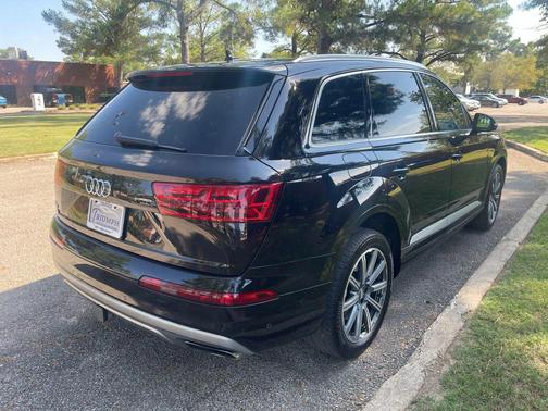2019 Audi Q7 55 Premium Plus