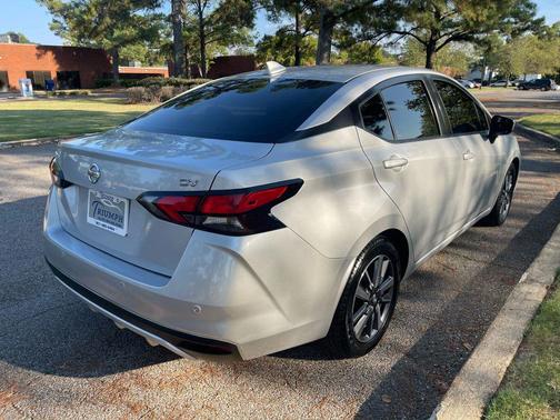 2020 Nissan Versa 1.6 SV