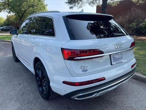2020 Audi Q7 55 Premium Plus