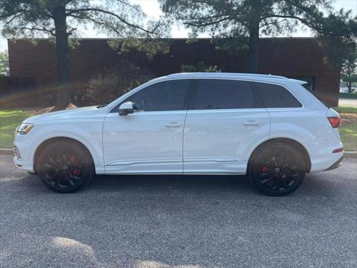 2020 Audi Q7 55 Premium Plus