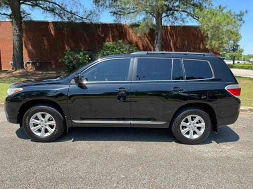 2013 Toyota Highlander SE