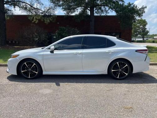 2019 Toyota Camry XLE