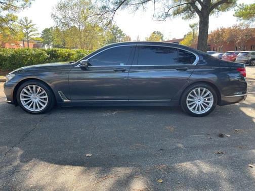 2017 BMW 740 740i Sedan 4D