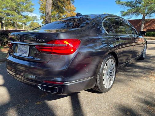2017 BMW 740 740i Sedan 4D