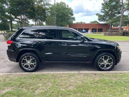 2018 Jeep Grand Cherokee Sterling Edition