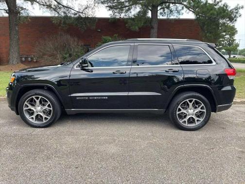 2018 Jeep Grand Cherokee Sterling Edition