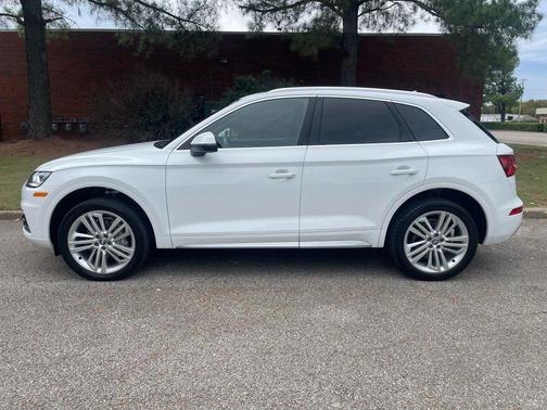 2018 Audi Q5 2.0T Tech Premium