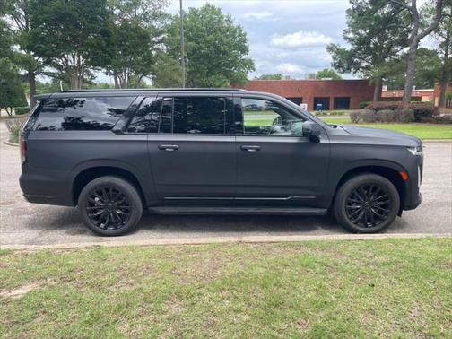 2023 Cadillac Escalade ESV Sport