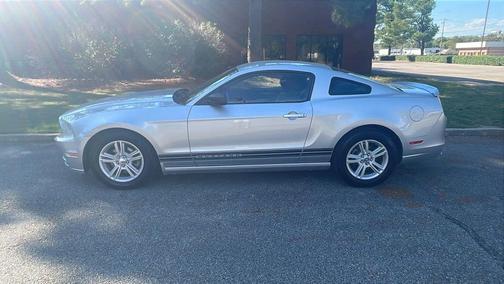 2013 Ford Mustang V6