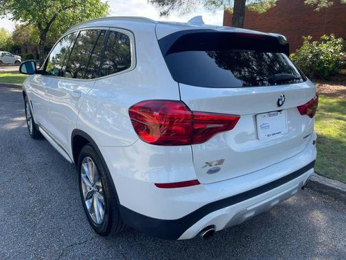 White 2018 BMW X3 xDrive30i