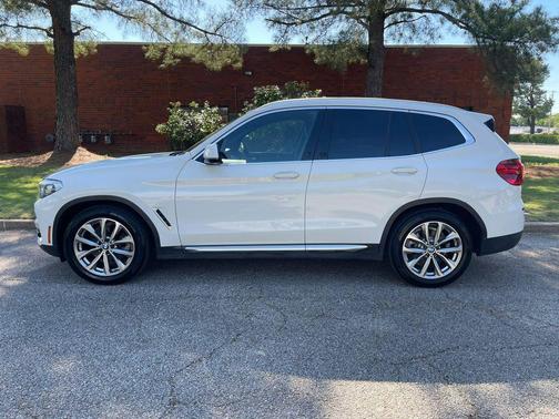 White 2018 BMW X3 xDrive30i