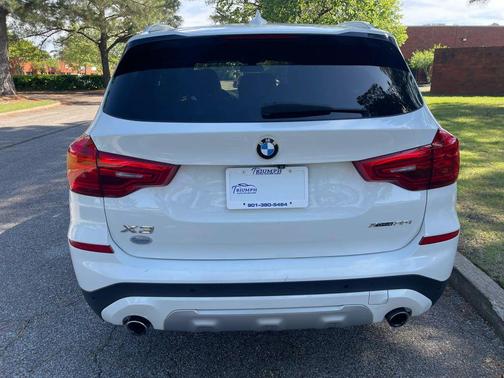 White 2018 BMW X3 xDrive30i