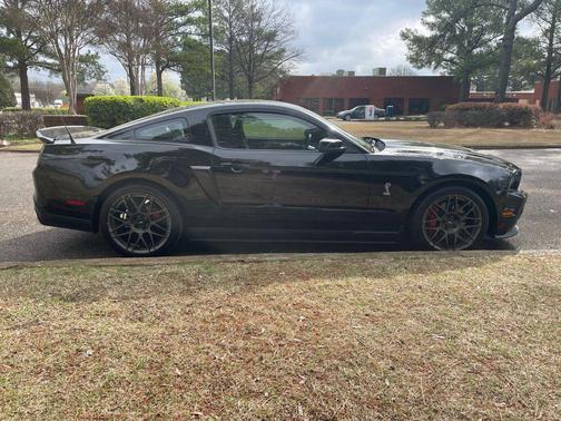 2012 Ford Shelby GT500 Base