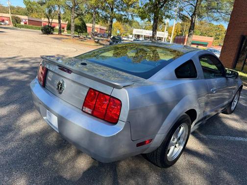 2009 Ford Mustang Base