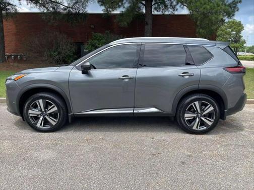 2022 Nissan Rogue SL