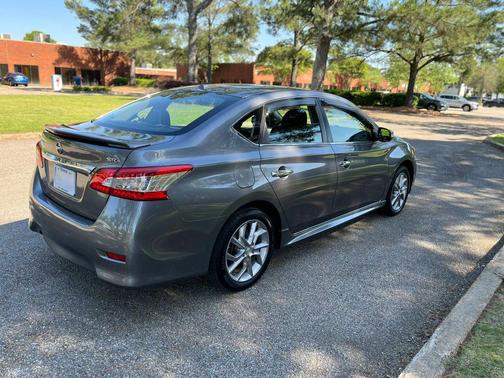 Gray 2015 Nissan Sentra SR