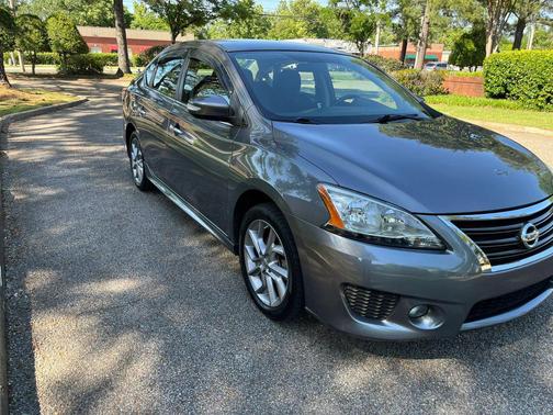 Gray 2015 Nissan Sentra SR