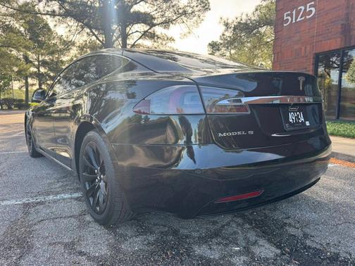 2017 Tesla Model S 75D