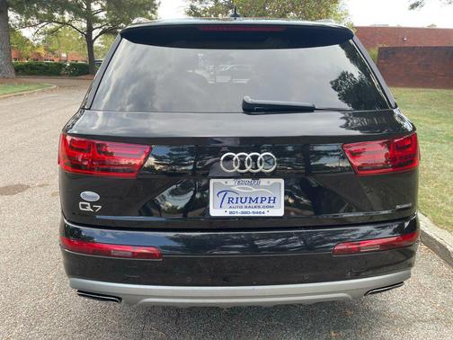2019 Audi Q7 45 Premium Plus