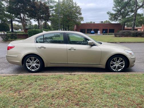 2010 Hyundai Genesis 4.6