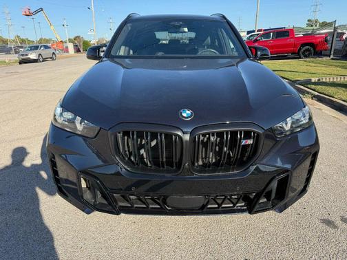 2024 BMW X5 M60i