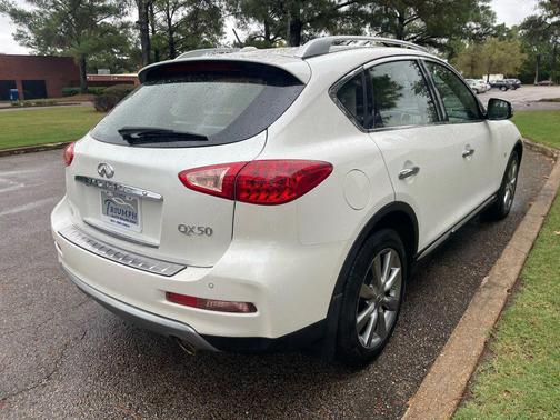 2016 INFINITI QX50 Base