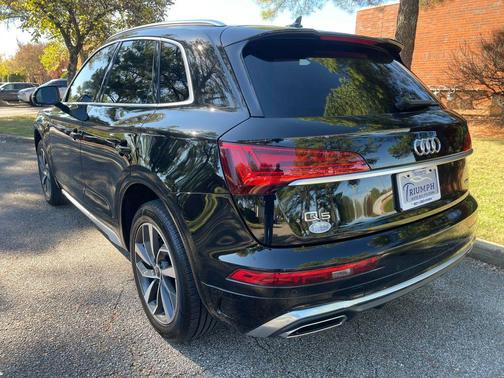 2022 Audi Q5 45 S line Premium Plus