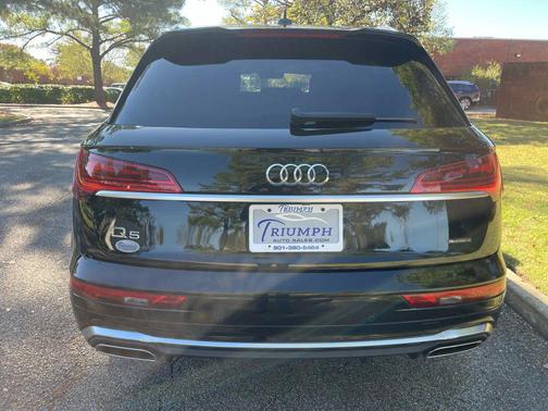 2022 Audi Q5 45 S line Premium Plus