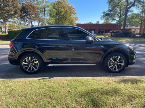 2022 Audi Q5 45 S line Premium Plus