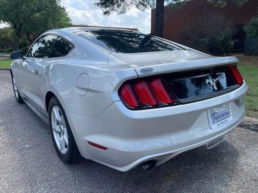 2016 Ford Mustang V6