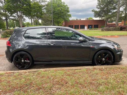 2015 Volkswagen Golf GTI 2.0T SE 2-Door