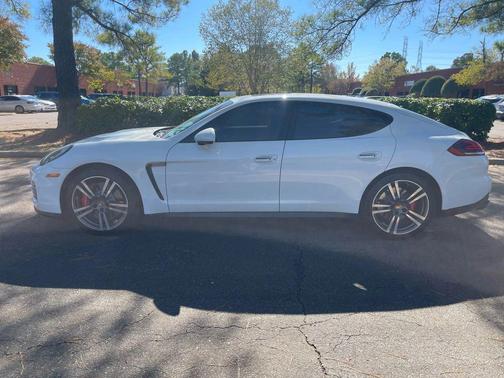 2014 Porsche Panamera GTS