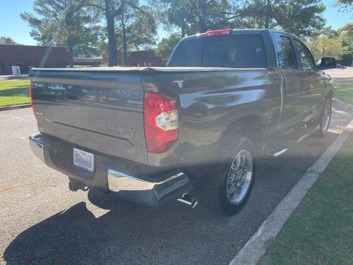 2017 Toyota Tundra SR5