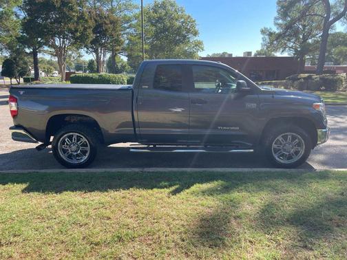 2017 Toyota Tundra SR5