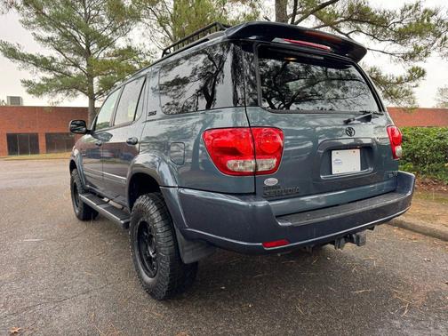 2007 Toyota Sequoia SR5