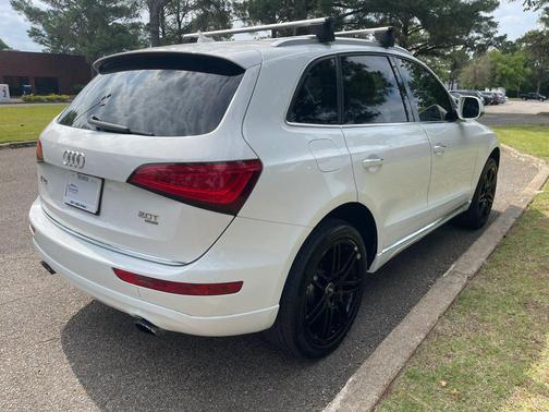 White 2015 Audi Q5 2.0T Premium Plus