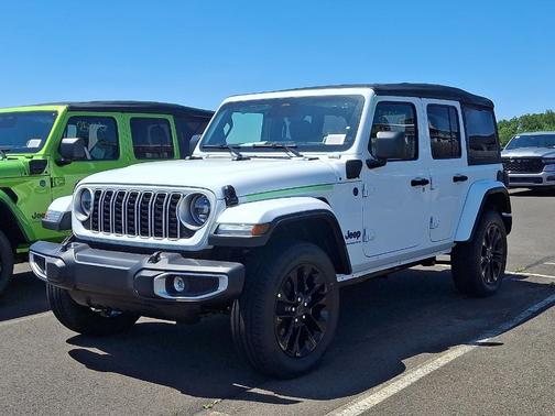 2025 Jeep Wrangler 4xe Sahara