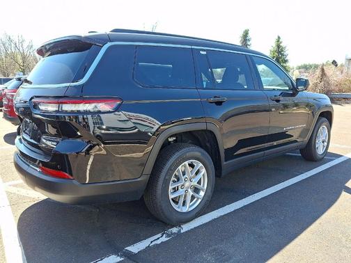 Diamond Black 2026 Jeep Grand Cherokee L Altitude 4x4