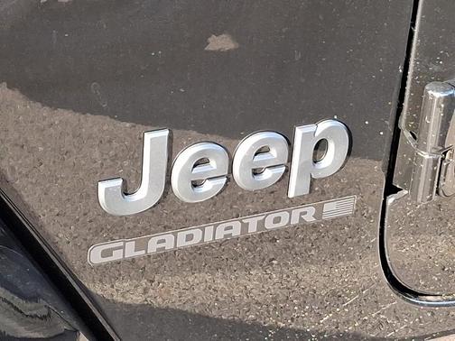 2026 Jeep Gladiator Sport