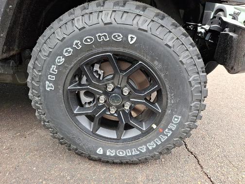 Anvil Clearcoat 2026 Jeep Gladiator Sport